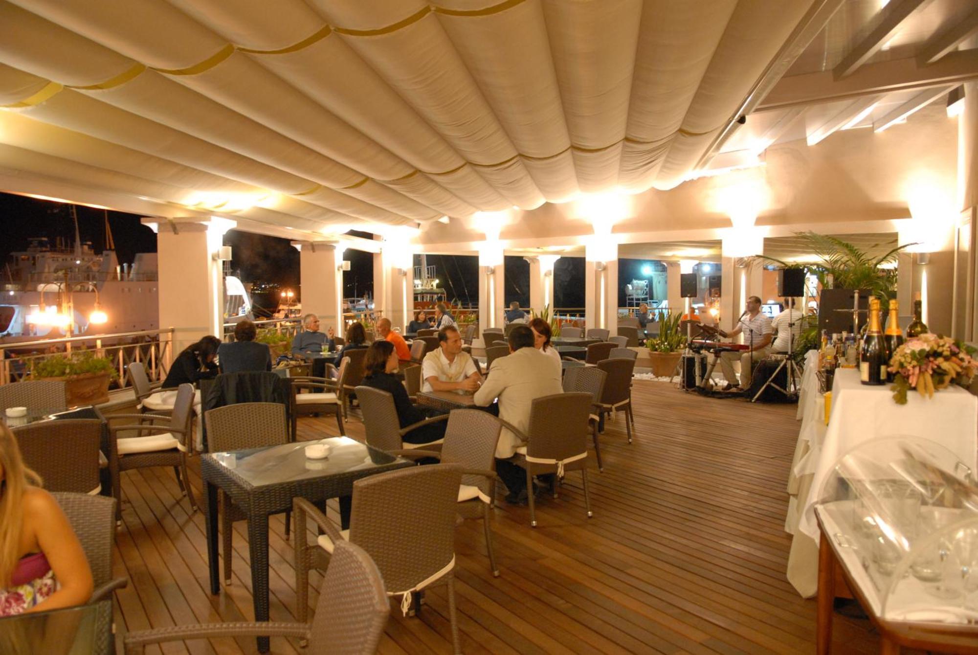 Hotel Excelsior ลามัดดาเลนา ภายนอก รูปภาพ