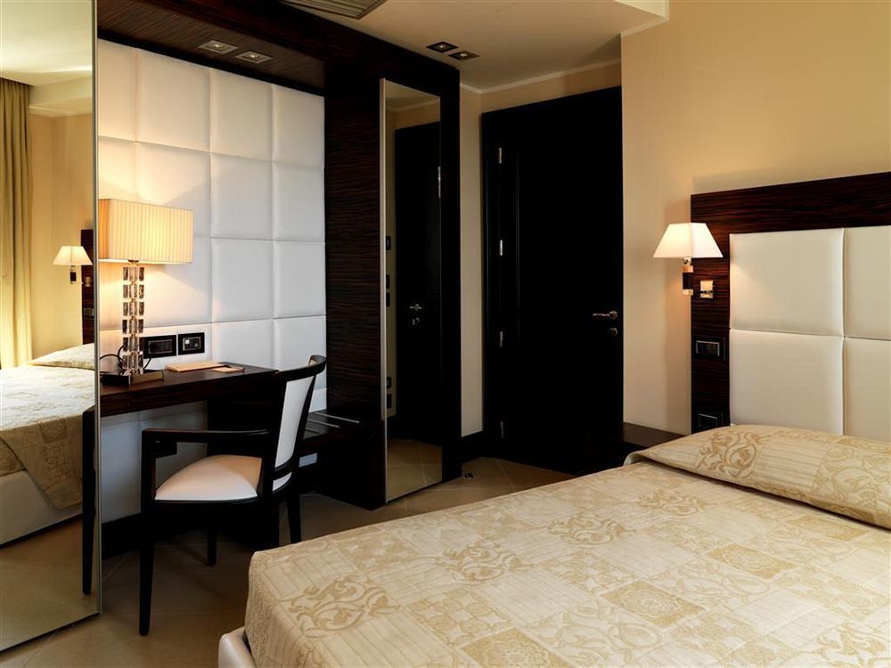 Hotel Excelsior ลามัดดาเลนา ภายนอก รูปภาพ
