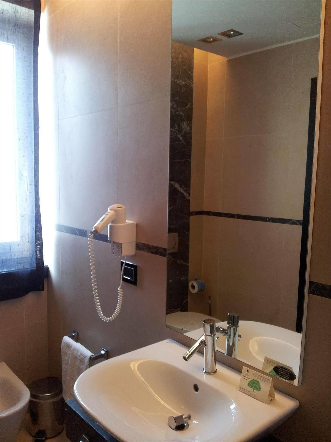 Hotel Excelsior ลามัดดาเลนา ภายนอก รูปภาพ