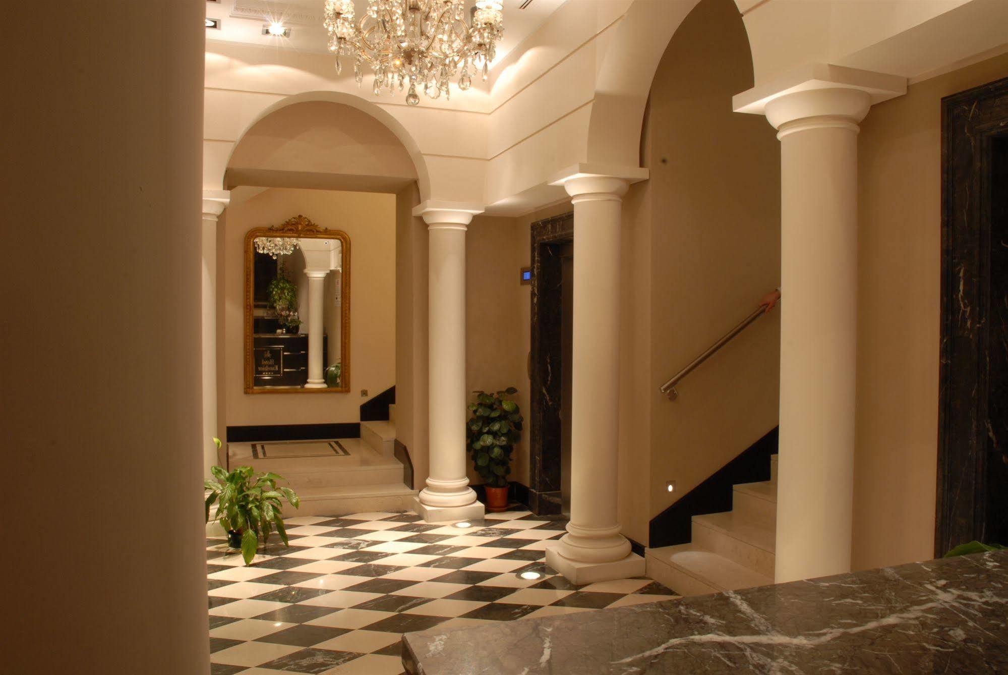 Hotel Excelsior ลามัดดาเลนา ภายนอก รูปภาพ
